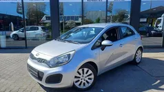 Zilver Gebruikt 2013 Kia Rio Hatchback | € 6.950 (Eerlijke prijs)