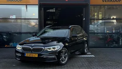 Zwart (metallic) Occasion 2018 BMW 530 Executive Stationwagen | € 22.950 (Eerlijke prijs)