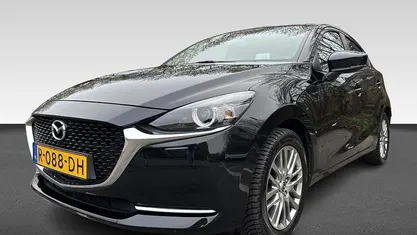 Zwart Occasion 2022 Mazda 2 Luxury Hatchback | € 17.990 (Eerlijke prijs)