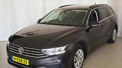Grijs, metallic lak Gebruikt 2020 VW Passat Business Stationwagen | € 16.299 (Super prijs)