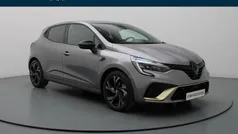Gebruikt 2023 Renault Clio V Engineered Hatchback | € 23.490 (Eerlijke prijs)