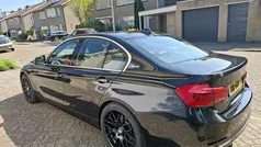 Zwart Gebruikt 2015 BMW 330 Luxury Line Sedan | € 14.750 (Eerlijke prijs)
