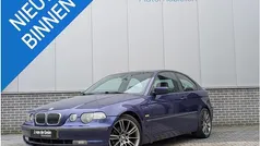 Blauw (metallic) Gebruikt 2002 BMW 325 Executive Hatchback | € 4.950 (Eerlijke prijs)