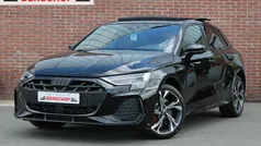 Zwart Nieuw 2025 Audi A3 Sportback e-tron Competition Sedan | € 51.450 (Super prijs)