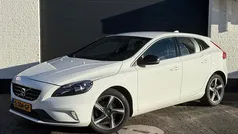 Gebruikt 2016 Volvo V40 Summum Hatchback | € 13.995 (Eerlijke prijs)