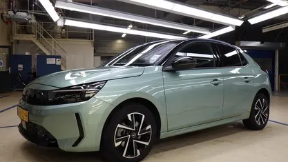 Occasion Opel Corsa 110 PK (80 kW) 2025 Groen Hatchback