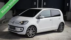 Wit Gebruikt 2015 VW up! high up! Hatchback | € 7.249 (Eerlijke prijs)