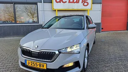Occasion 2020 Skoda Scala Ambition Hatchback | € 15.450 (Eerlijke prijs)