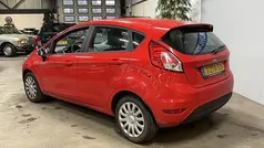 Rood Gebruikt 2015 Ford Fiesta Style Hatchback | € 5.995 (Eerlijke prijs)