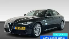 Zwart Gebruikt 2019 Alfa Romeo Giulia Super Sedan | € 27.930 (Eerlijke prijs)