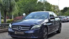 Blauw, metallic lak Gebruikt 2020 Mercedes C300 Sedan | € 32.750 (Goede deal)