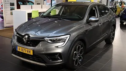 Grijs metallic Occasion 2022 Renault Arkana Intens SUV | € 24.250 (Eerlijke prijs)