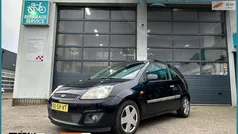 Zwart Gebruikt 2006 Ford Fiesta Futura Hatchback | € 1.850 (Eerlijke prijs)