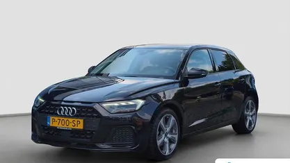 Blauw Gebruikt 2021 Audi A1 Sportback Basis Hatchback | € 20.795 (Eerlijke prijs)