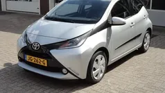 Gebruikt 2016 Toyota Aygo Play Hatchback | € 8.250 (Eerlijke prijs)