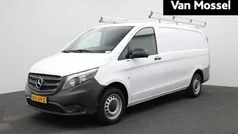 Wit Gebruikt 2023 Mercedes Vito MPV | € 26.900 (Eerlijke prijs)