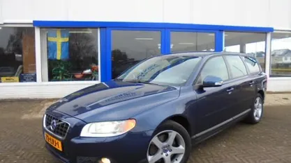 Occasion 2010 Volvo V70 Momentum Stationwagen | € 7.900 (Eerlijke prijs)