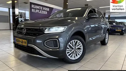 Grijs Gebruikt 2024 VW T-Roc Edition SUV | € 25.950 (Goede deal)