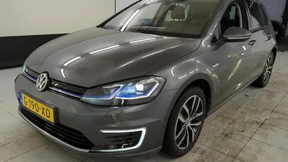 Occasion 2019 VW e-Golf Hatchback | € 13.895 (Super prijs)
