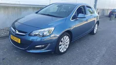 Blauw Gebruikt 2014 Opel Astra Cosmo Hatchback | € 6.499 (Eerlijke prijs)