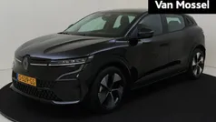Zwart Gebruikt 2023 Renault Mégane Evolution Hatchback | € 28.930 (Goede deal)