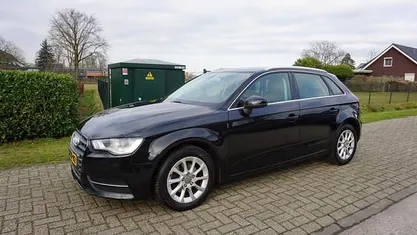 Occasion 2013 Audi A3 Sportback Attraction Hatchback | € 6.950 (Eerlijke prijs)