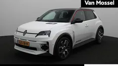 Gebruikt 2024 Renault R5 Komfort Hatchback | € 32.540 (Eerlijke prijs)