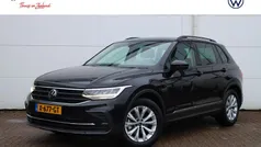 Suv Gebruikt 2023 VW Tiguan Life SUV | € 34.750 (Eerlijke prijs)