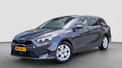 Grijs Gebruikt 2025 Kia Ceed Hatchback | € 32.935 (Eerlijke prijs)