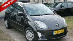 Zwart Gebruikt 2012 Renault Twingo Authentique Hatchback | € 3.499 (Eerlijke prijs)