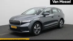 Grijs, metallic lak Gebruikt 2021 Skoda Enyaq iV SUV | € 24.500 (Eerlijke prijs)