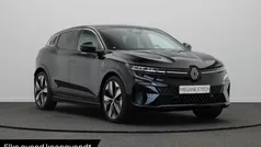 Gebruikt 2025 Renault Mégane Komfort Hatchback | € 38.245 (Eerlijke prijs)