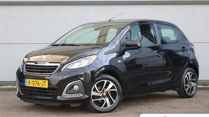 Occasion 2020 Peugeot 108 Allure Hatchback | € 11.395 (Eerlijke prijs)