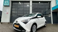 Wit Gebruikt 2019 Toyota Aygo X-play Hatchback | € 8.850 (Goede deal)