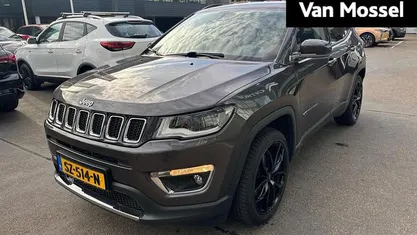 Grijs Gebruikt 2018 Jeep Compass Opening Edition SUV | € 16.940 (Eerlijke prijs)