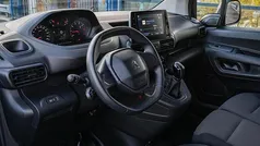 Gebruikt 2021 Peugeot Partner Premium Van | € 11.950 (Eerlijke prijs)