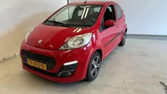 Rood Gebruikt 2012 Peugeot 107 Active Hatchback | € 3.750 (Eerlijke prijs)