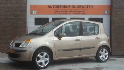 Occasion Renault Modus Luxe 112 PK (82 kW) 2005 Beige MPV
