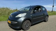 Grijs Gebruikt 2006 Peugeot 107 Hatchback | € 1.899 (Goede deal)