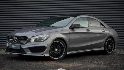 Grijs Gebruikt 2014 Mercedes CLA250 Prestige Sedan | € 19.750 (Eerlijke prijs)