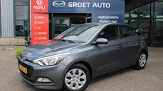 Grijs Gebruikt 2017 Hyundai i20 Hatchback | € 10.650 (Eerlijke prijs)