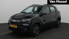 Zwart Gebruikt 2024 Dacia Spring Expression Hatchback | € 15.940 (Eerlijke prijs)