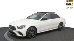 Wit Gebruikt 2022 Mercedes E300 AMG line Sedan | € 48.890 (Eerlijke prijs)