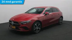 Manufaktur patagoniërood metallic Gebruikt 2024 Mercedes A250 Luxury Hatchback | € 34.945 (Goede deal)