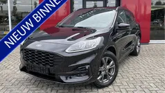 Zwart Gebruikt 2024 Ford Kuga ST-Line SUV | € 33.445 (Eerlijke prijs)