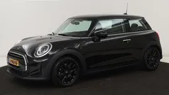 Zwart Gebruikt 2021 Mini ONE Business Hatchback | € 14.900 (Eerlijke prijs)