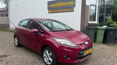 Rood Gebruikt 2010 Ford Fiesta Hatchback | € 1.999 (Super prijs)