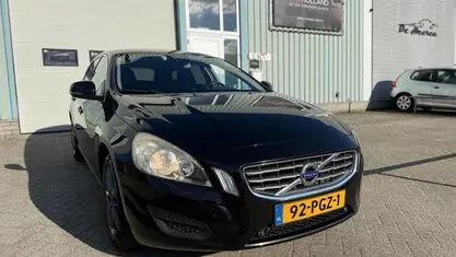 Occasion Volvo V60 Momentum 180 PK (132 kW) 2011 Stationwagen