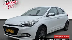 Wit Gebruikt 2017 Hyundai i20 Comfort Hatchback | € 10.730 (Eerlijke prijs)