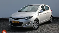 Grijs Gebruikt 2013 Hyundai i20 Hatchback | € 6.400 (Eerlijke prijs)
